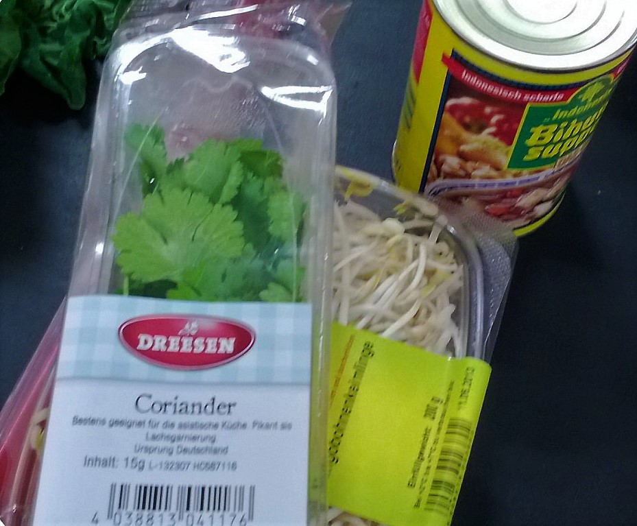 Mein Abendessen: Aufgepimpte Bihun-Suppe